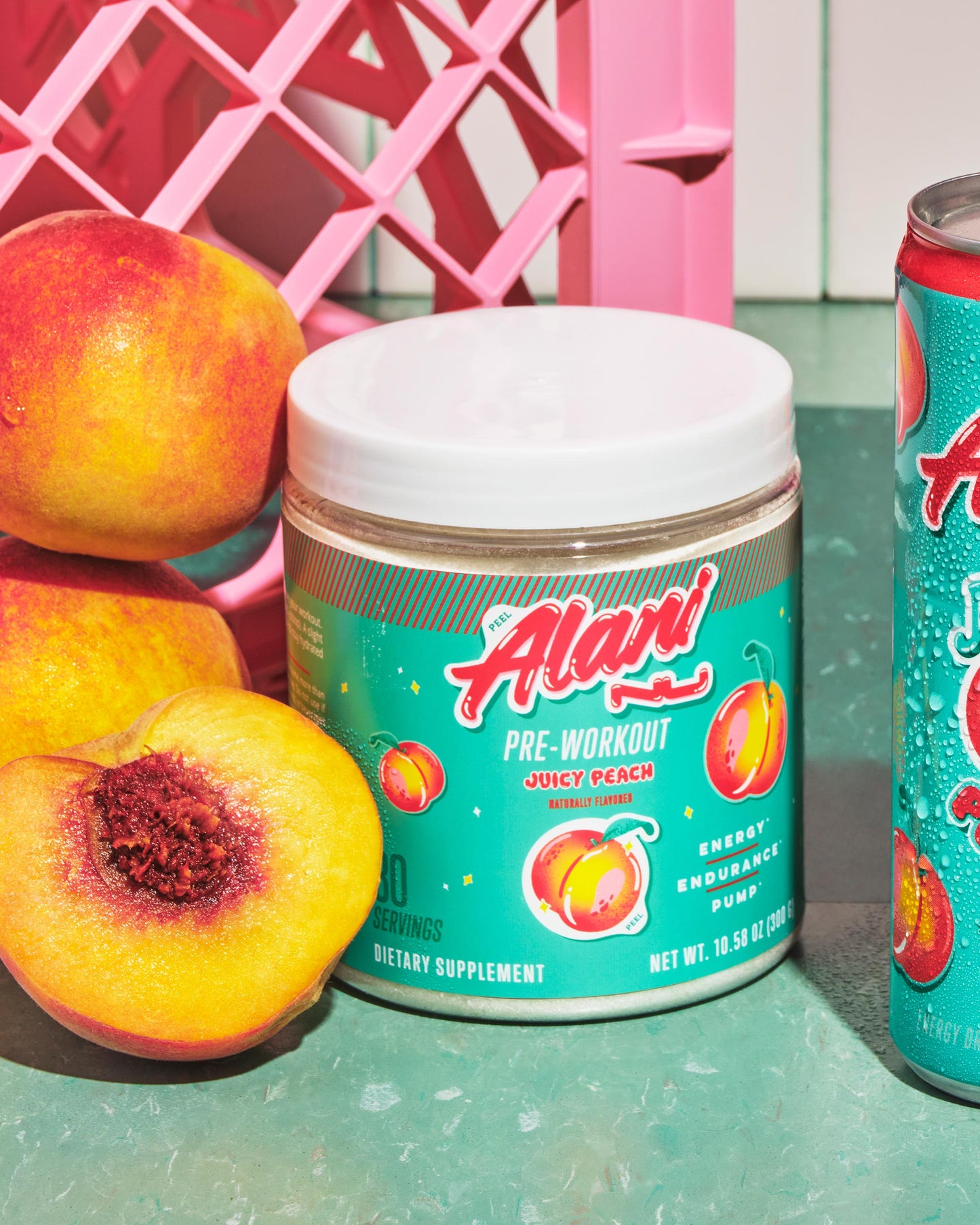 pre-workout-juicy-peach-30-servings-r0 old_ProductPagePWOLifestyle3_77022674-d0da-499a-8941-6c66b1f93261.jpg